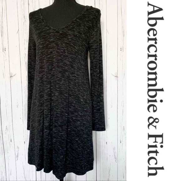 Abercrombie & Fitch Dresses & Skirts - 🌹 Abercrombie & Fitch (M) Grey V-neck Shift Dress